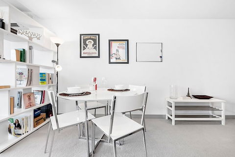JOYCE, 1BDR Southbank Apartment - Kawana Tourism 1