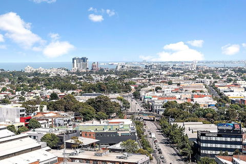 JOYCE, 1BDR Southbank Apartment - Kawana Tourism 0