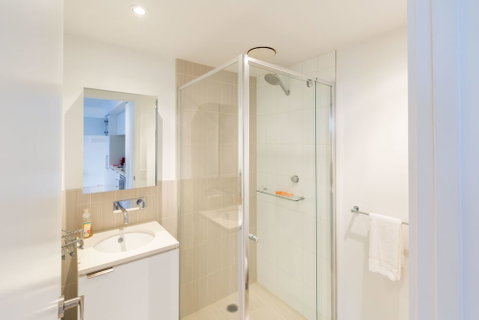 TIARA, 1BDR Southbank Apartment - Kawana Tourism 1