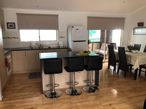 Modern Home Tarwin Lower - Kawana Tourism 3