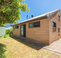 The Accommodation Group  Greens Beach Retreat - Kawana Tourism
