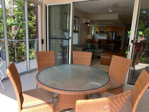Beach House Apartment 1 - Kawana Tourism 1