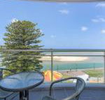 The Oaks Waterfront Resort Unit 303 - Kawana Tourism