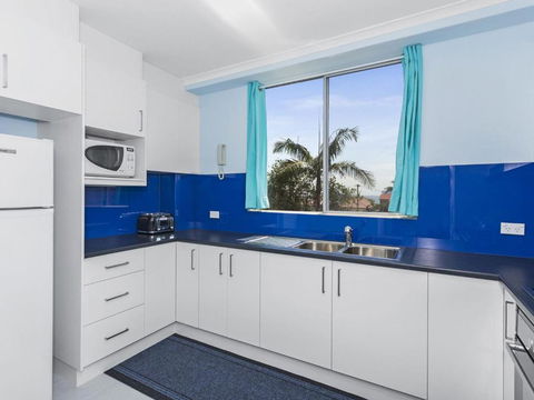 Fairleigh Unit 1 - Kawana Tourism 5