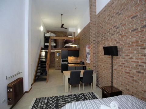Gables 11 On Clyde Street - Kawana Tourism 3