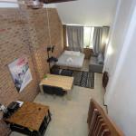 Gables 11 On Clyde Street - Kawana Tourism 0