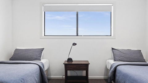 Aqua On Fletcher Street - Kawana Tourism 6