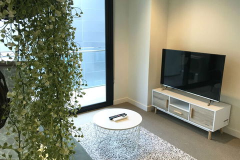 MH Private Apartments The William - Kawana Tourism 6