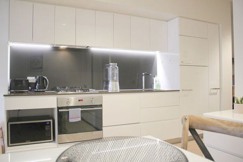 MH Private Apartments The William - Kawana Tourism 5
