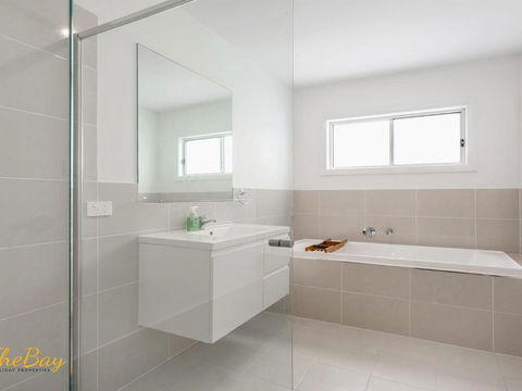 Pacific Paradise No.28 Anna Bay - Kawana Tourism 1