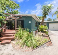 Bryce Street 30 Ultimate Beach Shack - Kawana Tourism