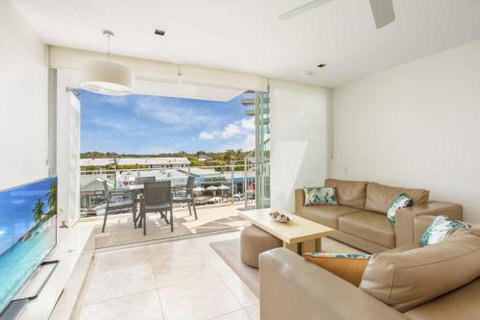 Unit 203 Plantation Rainbow Beach Plantation Resort Top Floor Aircon Free Wi Fi - Kawana Tourism 1