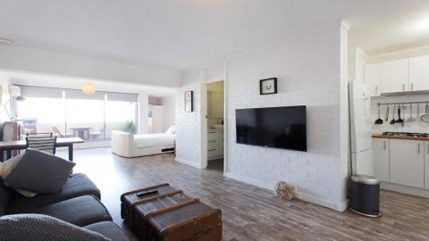 Vista Fremantle Apartment With A View - Kawana Tourism 4