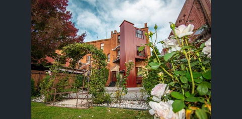 Grand & Central On George Unique Opulent - Kawana Tourism 6