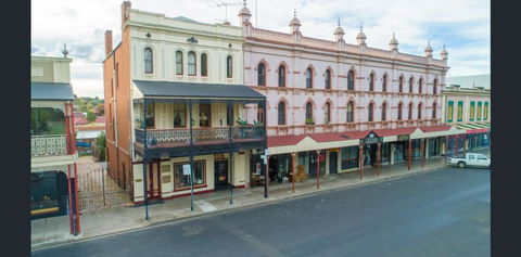 Grand & Central On George Unique Opulent - Kawana Tourism 2