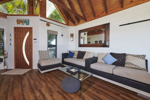 A PERFECT STAY - Belongil On The Beach - Kawana Tourism 5