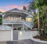 Gorgeous home 3 mins to Strand - Kawana Tourism