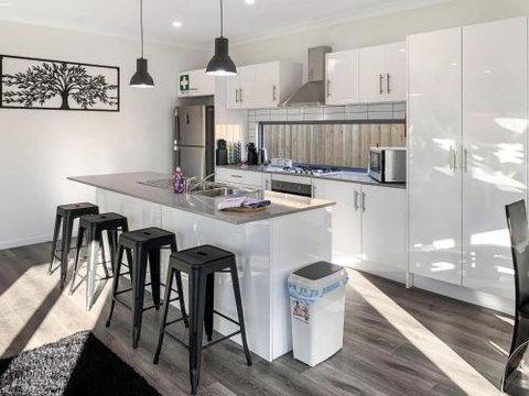 Brand New Home 10 Mins To Beach Torquay Geelong Deakin Hospitals - Kawana Tourism 2