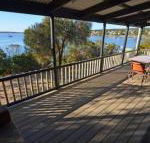 CDC 625 Beach House incl.rear 2BR studio - Kawana Tourism