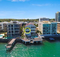 Unit 3 Pumicestone Quays Absolute Waterfront - Kawana Tourism
