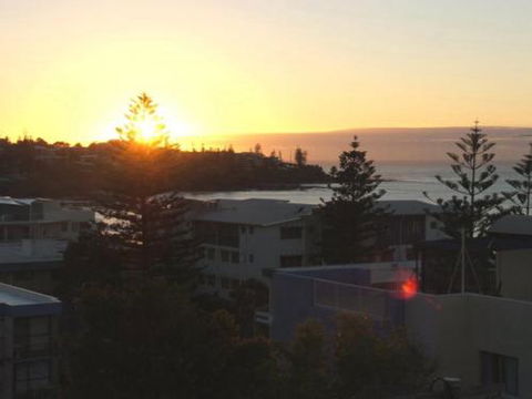 Unit 5 Sanctuary Shores Kings Beach Free Wifi! - Kawana Tourism 2