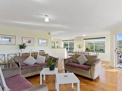 VALLEY VIEWS 10 Valley Heights Drive - Kawana Tourism 4