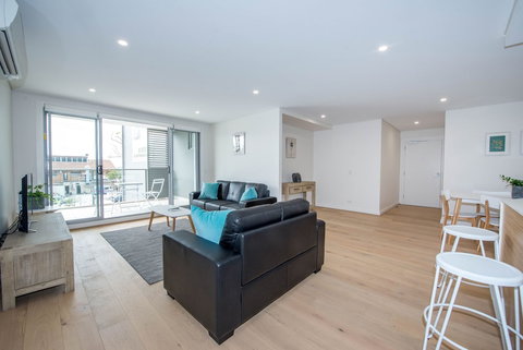 The Shoal Unit 203 Shoal Bay - Kawana Tourism 5