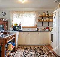 Wombat Haven Bed  Breakfast White Beach - Kawana Tourism