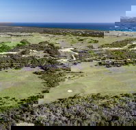 DREW Stay on St. Andrews Top Rated Golf Course - Kawana Tourism