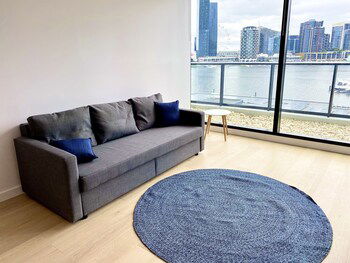 JC Waterfront Apartments Collins Wharf - Kawana Tourism 6