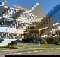 Castlereagh on Middleton - Apartment 4 - Kawana Tourism