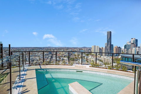 FV Dream 2 BED Apt+ Pool+ Free Parking Qfv211-16 - Kawana Tourism 2