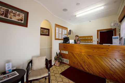 Mineral Sands Motel - Kawana Tourism 3