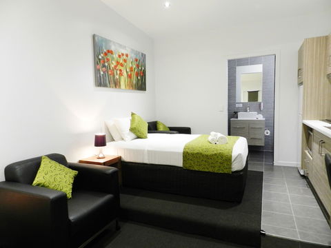 Copper City Motel - Kawana Tourism 1