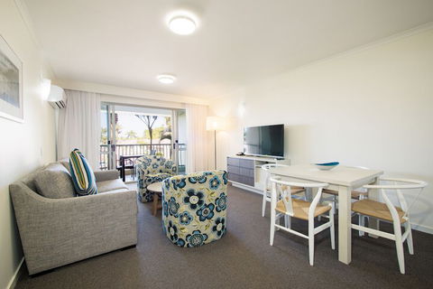 Oaks Sunshine Coast Oasis Resort - Kawana Tourism 7