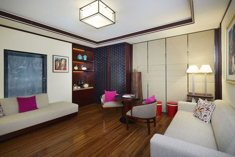 Pagoda Resort & Spa - Kawana Tourism 4
