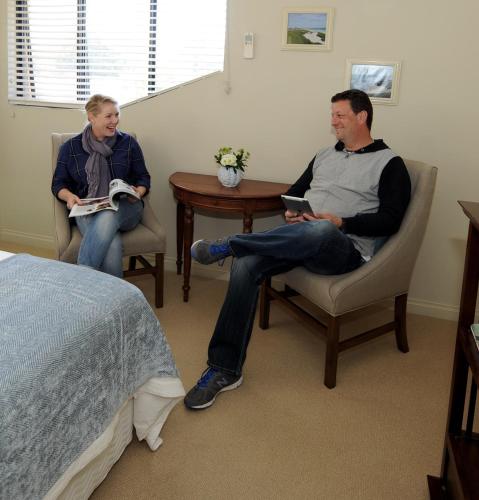 Trigg Retreat Bed & Breakfast - Kawana Tourism 4