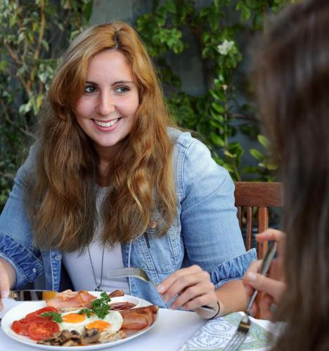 Trigg Retreat Bed & Breakfast - Kawana Tourism 5