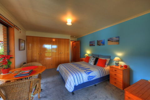 Sea Change Safety Cove - Kawana Tourism 5