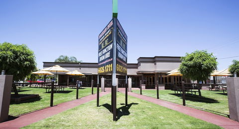 Boomerang Hotel - Kawana Tourism 0