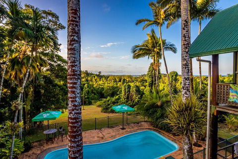 Jackaroo Treehouse Mission Beach - Kawana Tourism 3