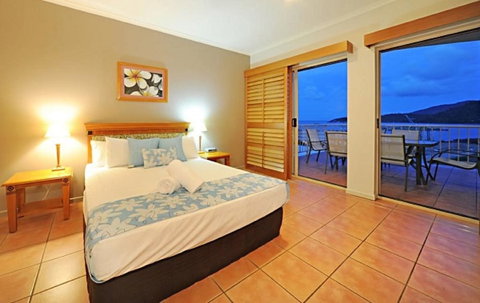 At Boathaven Bay Holiday Apartments - Kawana Tourism 3