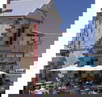 Anchorage Seafront Hotel - Kawana Tourism