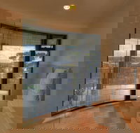 Sheer Pleasure Accommodation - Kawana Tourism