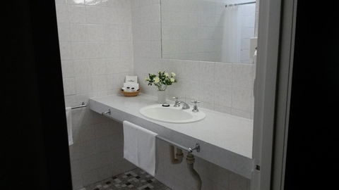 Rutherglen Motor Inn - Kawana Tourism 6