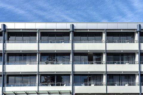 The Mid Pacific - Kawana Tourism 1