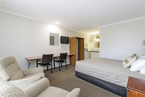 Admella Motel - Kawana Tourism 4