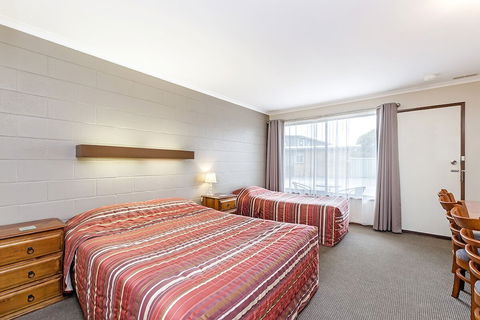 Admella Motel - Kawana Tourism 6