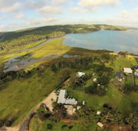 Top of the Lake Units - Kawana Tourism