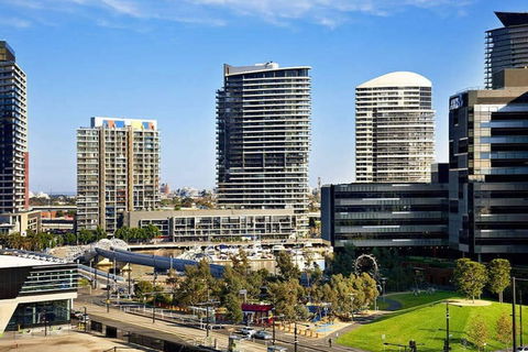 Docklands Executive Apartments - Kawana Tourism 2